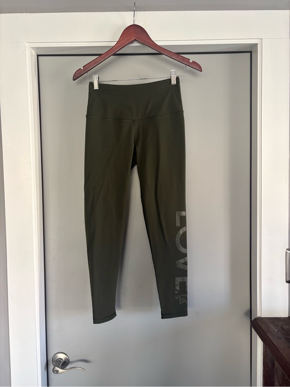 Victoria’s Secret sport legging
